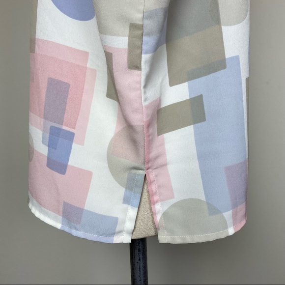 Vintage Geometric Print Blouse - Picture 8 of 9